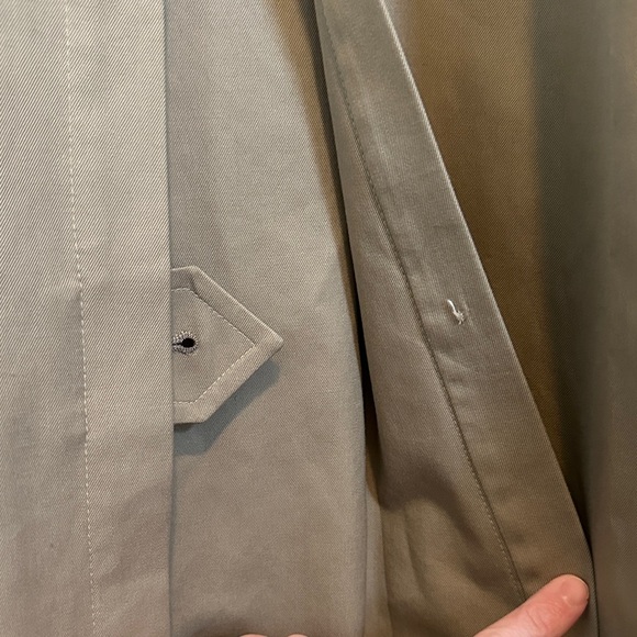 Burberry Tan Trench Coat - Picture 13 of 15